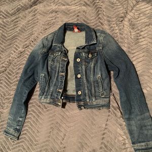 Slight cropped Jean jacket